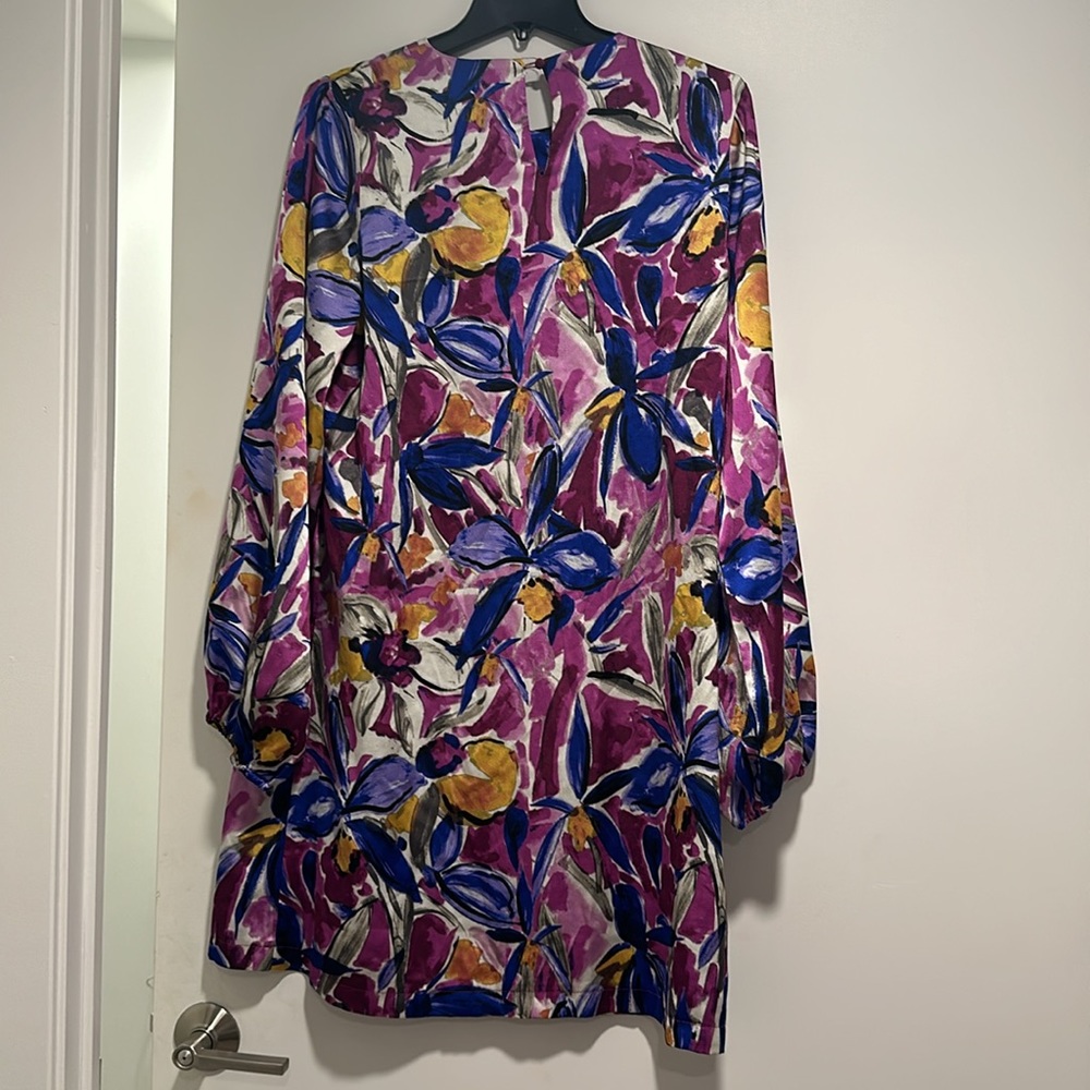 Spring print dress - Picture 2 of 3